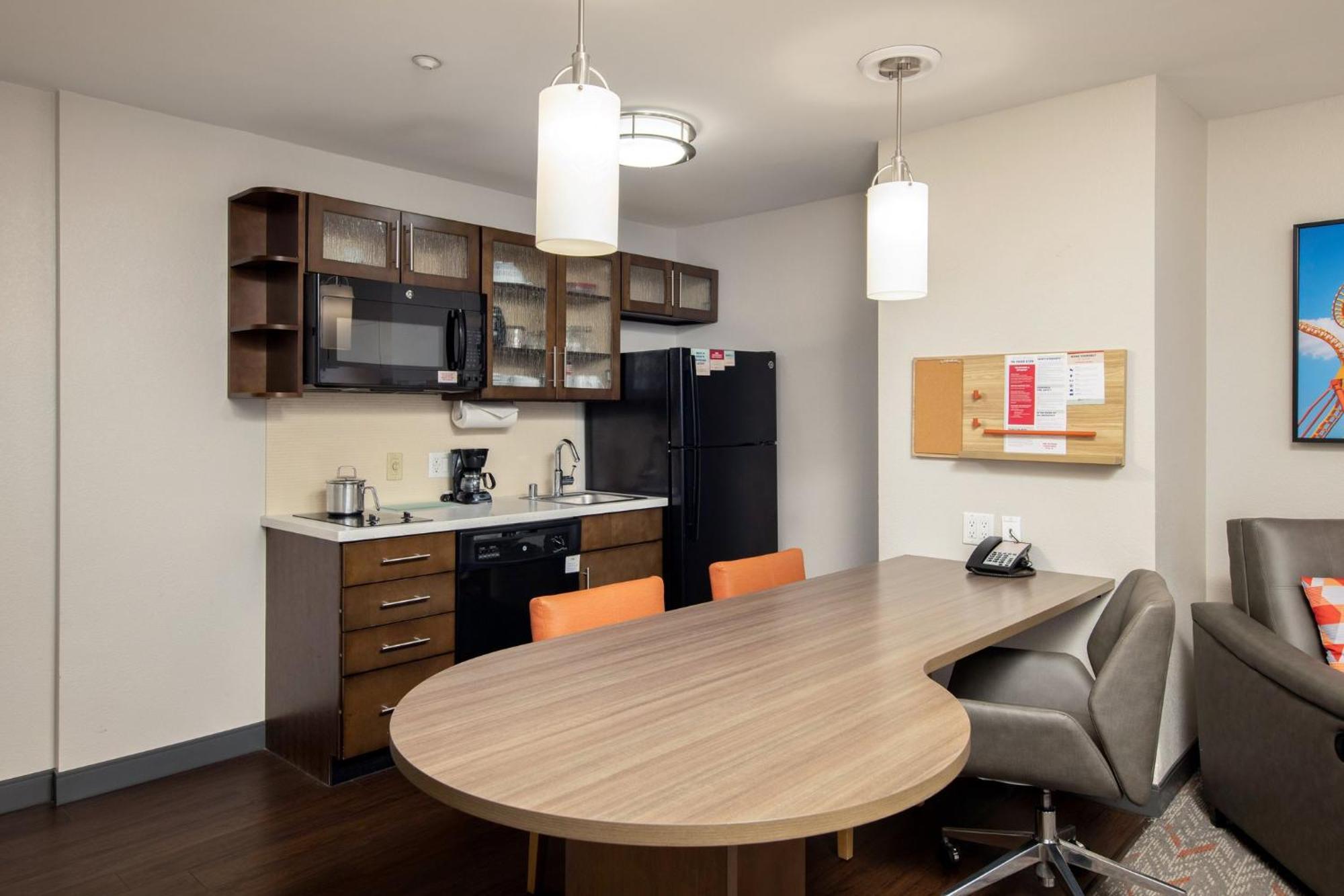 Candlewood Suites Anaheim - Resort Area By Ihg Eksteriør billede