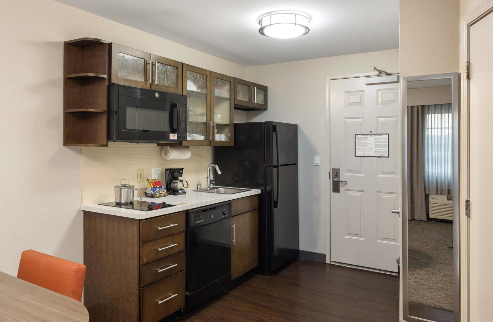 Candlewood Suites Anaheim - Resort Area By Ihg Eksteriør billede